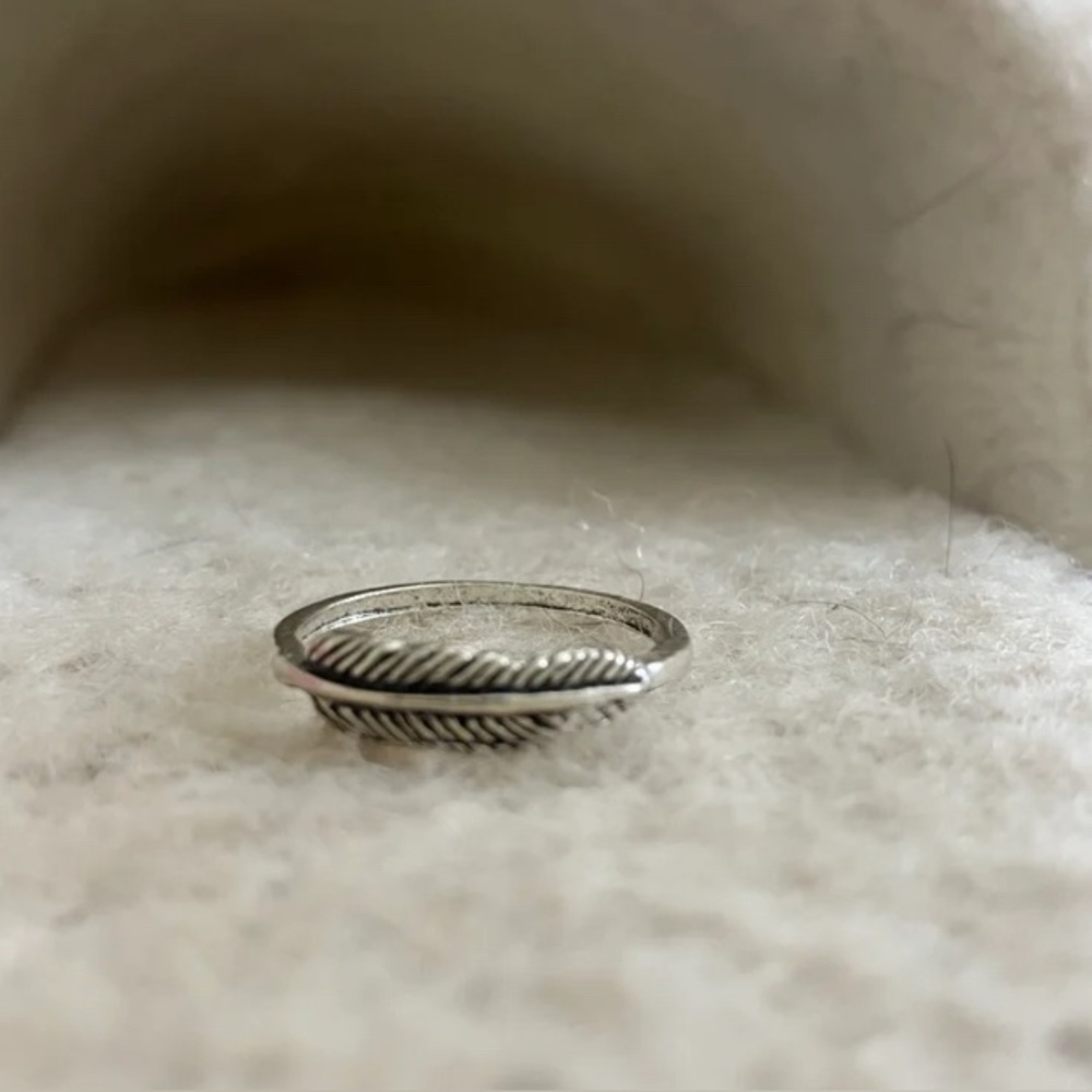 Silver Feather Boho Ring
